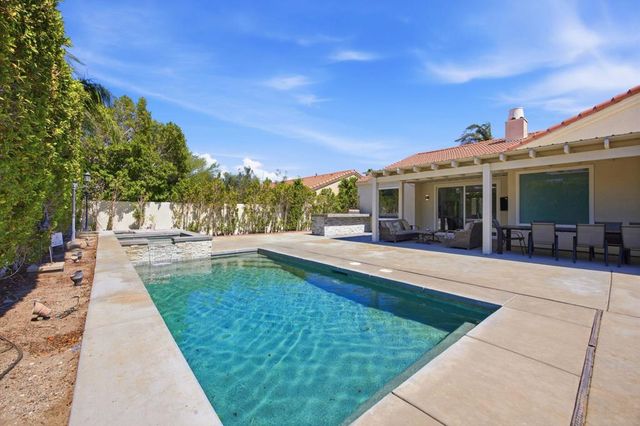 1062 E Via San Michael Road, Palm Springs, CA 92262