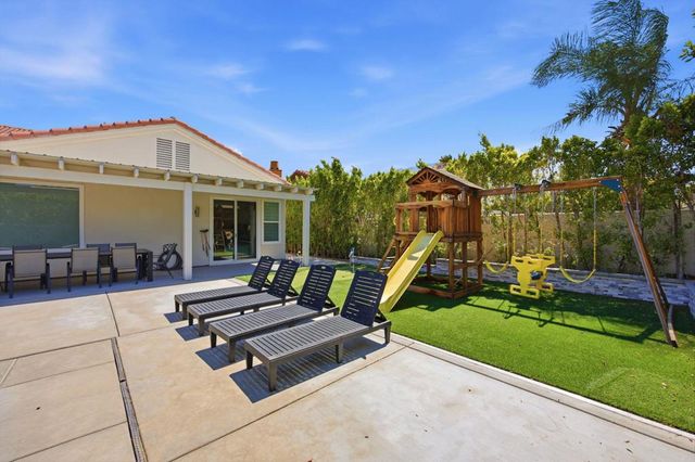 1062 E Via San Michael Road, Palm Springs, CA 92262