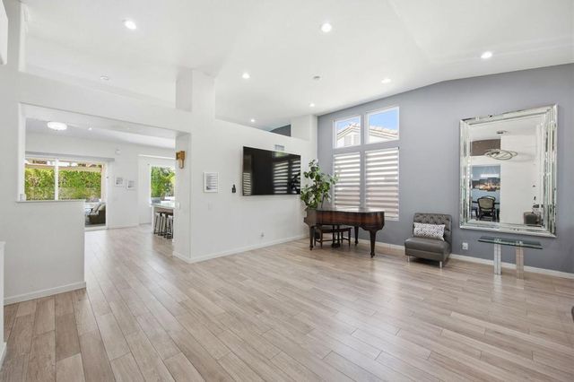 1062 E Via San Michael Road, Palm Springs, CA 92262