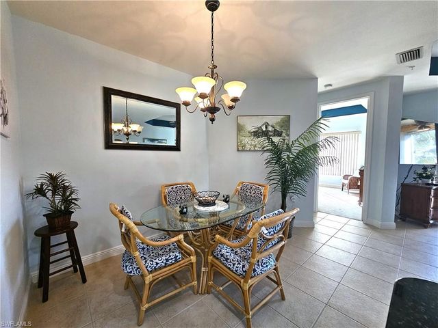 1405 Sweetwater CV 204, Naples, FL 34110