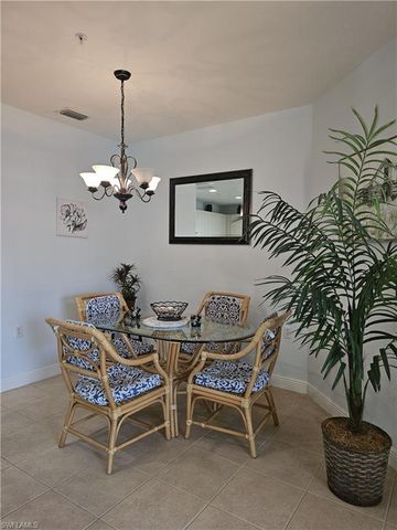 1405 Sweetwater CV 204, Naples, FL 34110