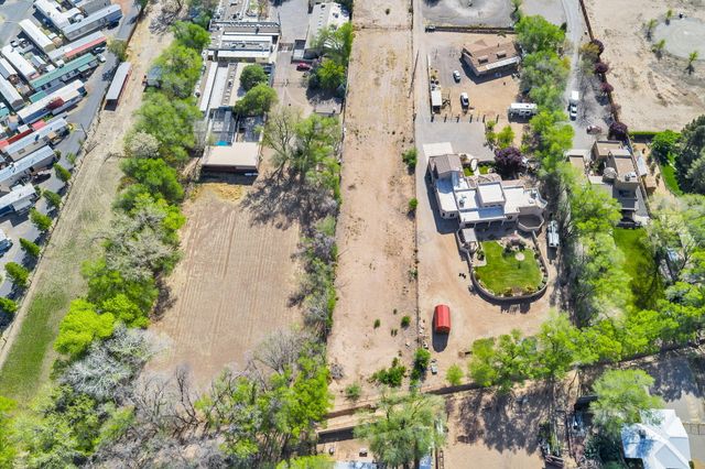 7331 4th Street NW, Los Ranchos, NM 87107