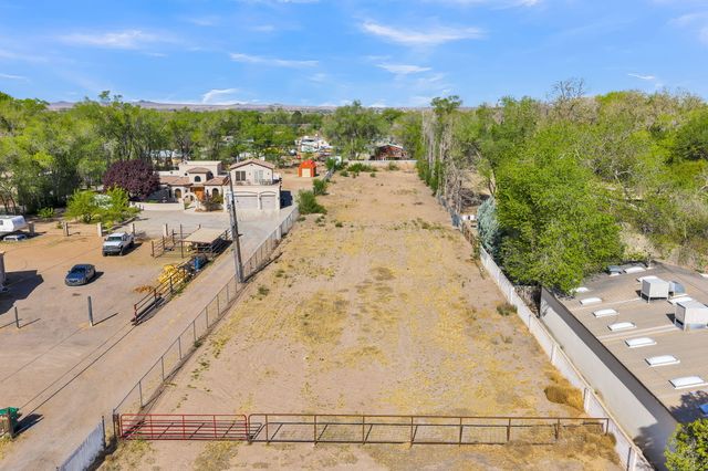 7331 4th Street NW, Los Ranchos, NM 87107