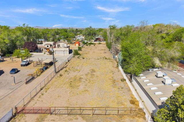 7331 4th Street NW, Los Ranchos, NM 87107