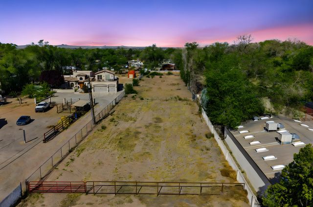 7331 4th Street NW, Los Ranchos, NM 87107