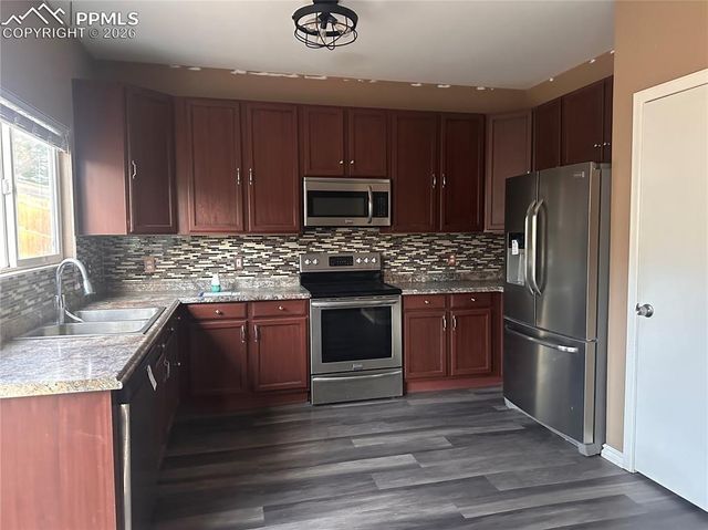 628 Prairie Star Circle, Colorado Springs, CO 80916