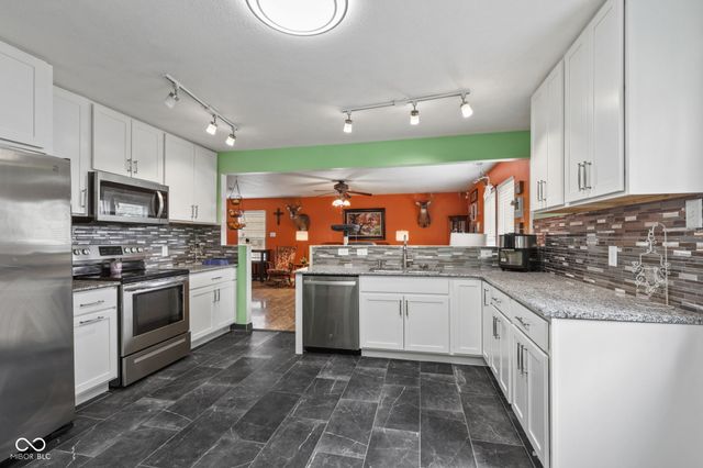 1179 N Aberdeen Drive, Franklin, IN 46131