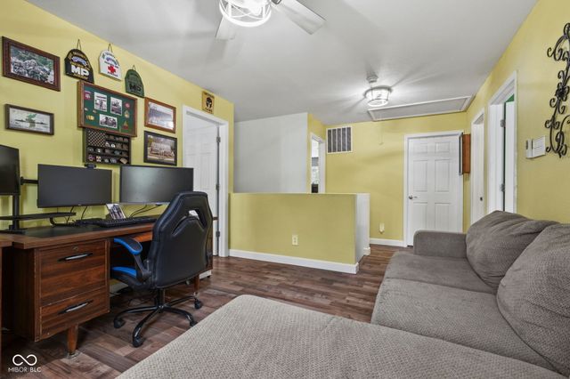 1179 N Aberdeen Drive, Franklin, IN 46131