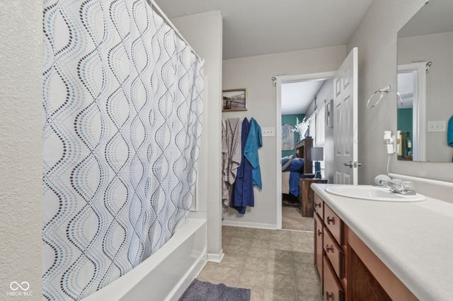 1179 N Aberdeen Drive, Franklin, IN 46131