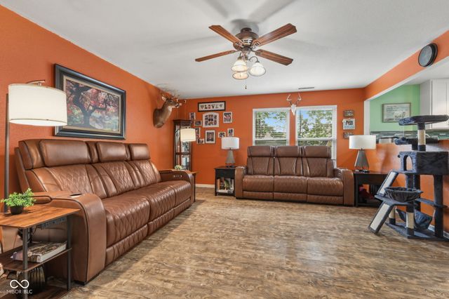 1179 N Aberdeen Drive, Franklin, IN 46131