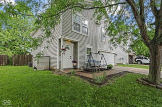 1179 N Aberdeen Drive, Franklin, IN 46131