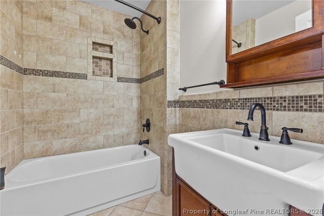 941 Chester Circle, Fayetteville, NC 28303