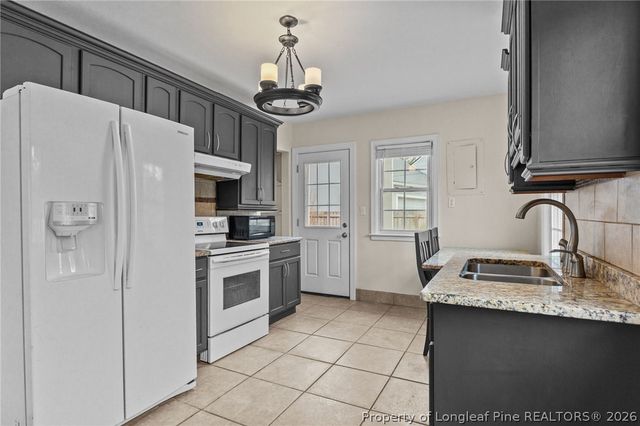 941 Chester Circle, Fayetteville, NC 28303