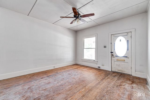 804 S Concho Avenue, Sonora, TX 76950