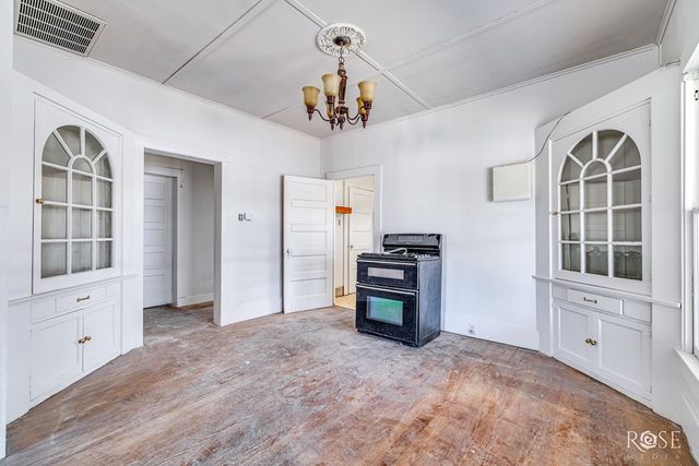 804 S Concho Avenue, Sonora, TX 76950