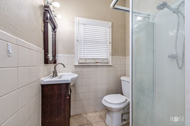 804 S Concho Avenue, Sonora, TX 76950