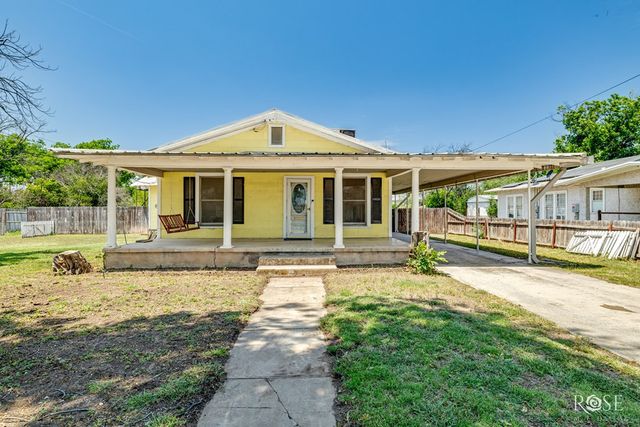 804 S Concho Avenue, Sonora, TX 76950