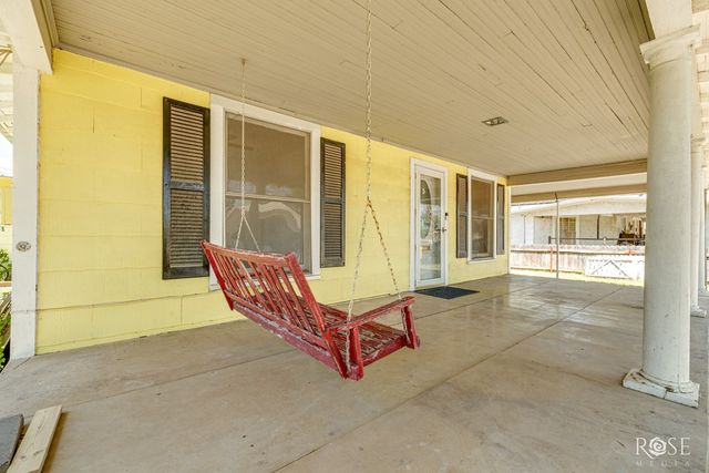 804 S Concho Avenue, Sonora, TX 76950