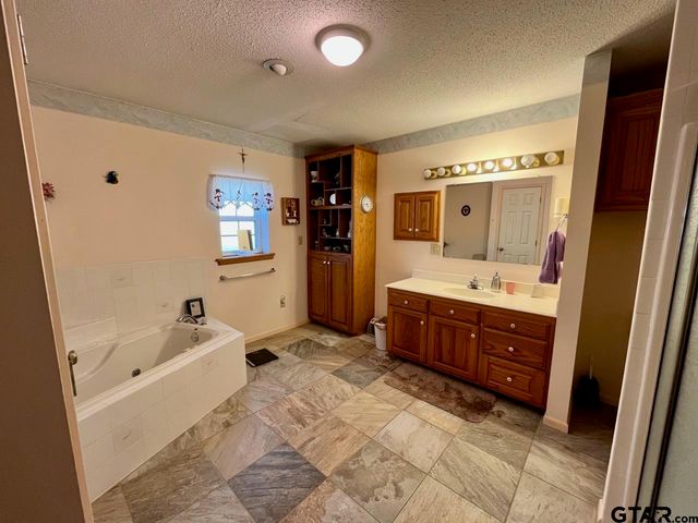 12195 FM 3226, Arp, TX 75750