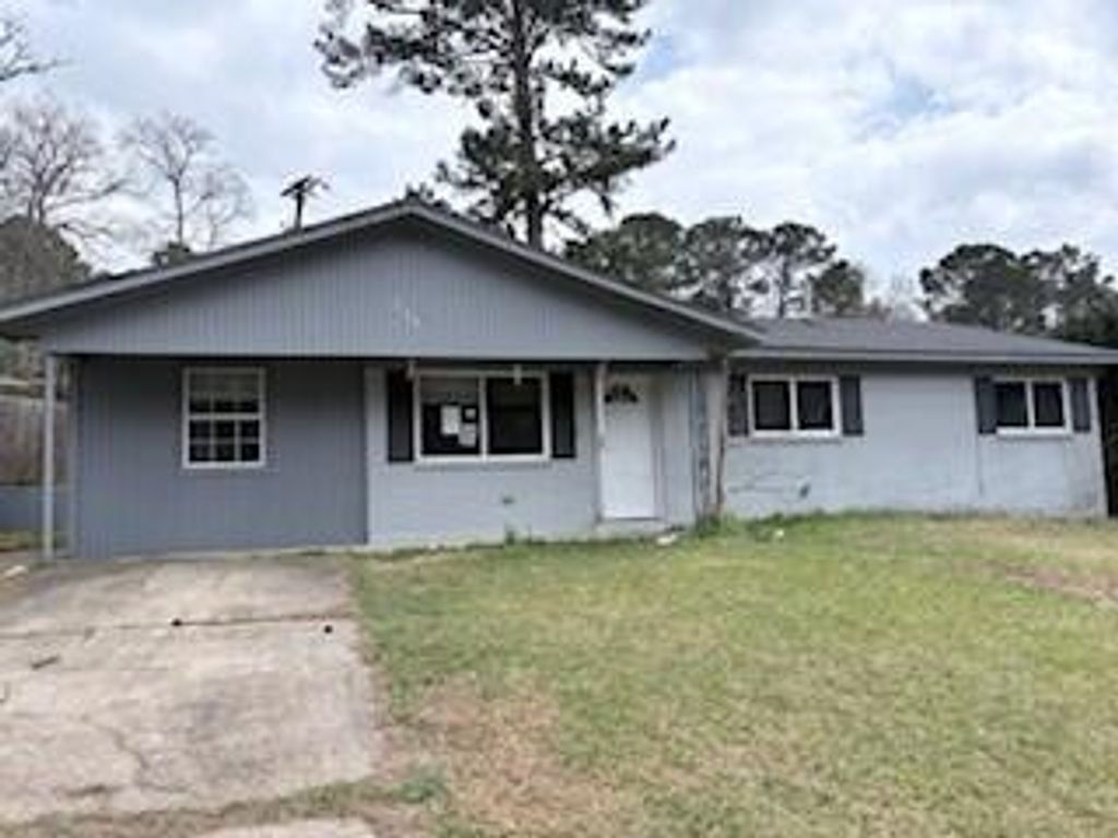 216 Magnolia, New Llano, LA 71461