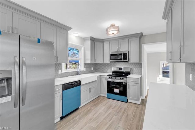 124 Allison RD, Newport News, VA 23602