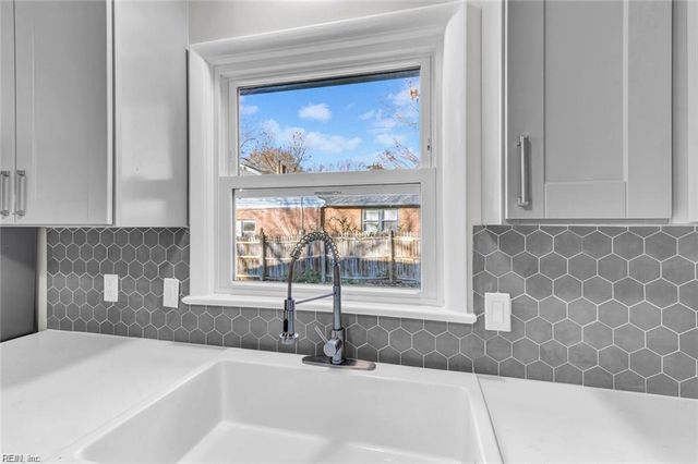 124 Allison RD, Newport News, VA 23602