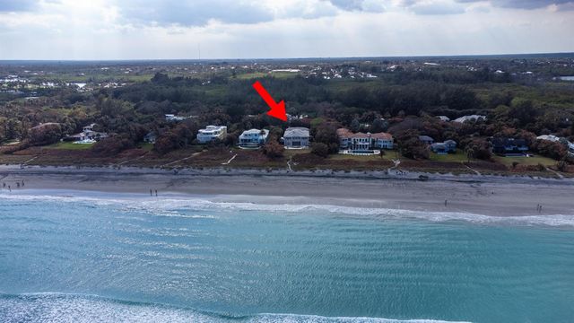 19 N Beach Road, Jupiter Island, FL 33455