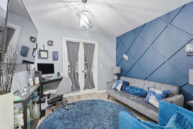 924 Sarazen Drive, West Palm Beach, FL 33413