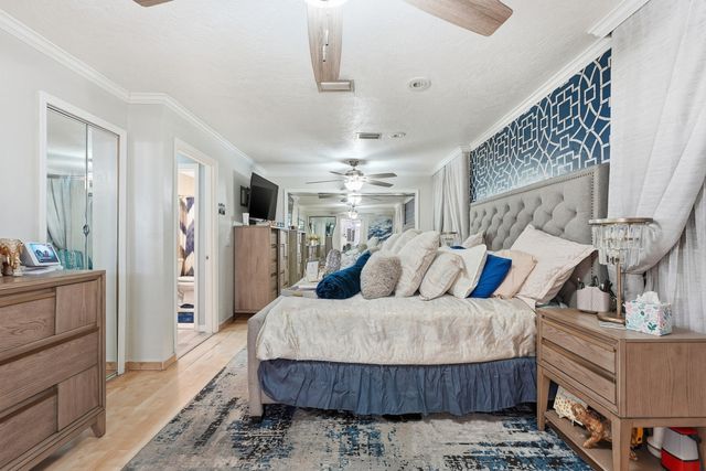 924 Sarazen Drive, West Palm Beach, FL 33413