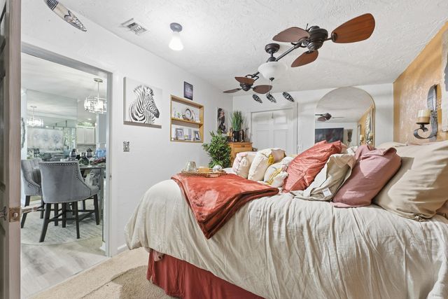 924 Sarazen Drive, West Palm Beach, FL 33413