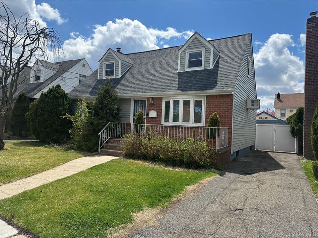 151-26 20th Avenue, Whitestone, NY 11357