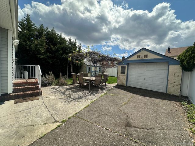 151-26 20th Avenue, Whitestone, NY 11357