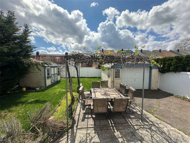 151-26 20th Avenue, Whitestone, NY 11357