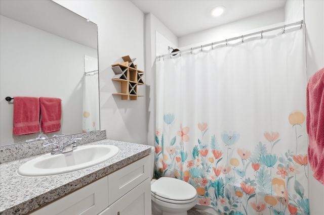 229 Abingdon Street, Azle, TX 76020