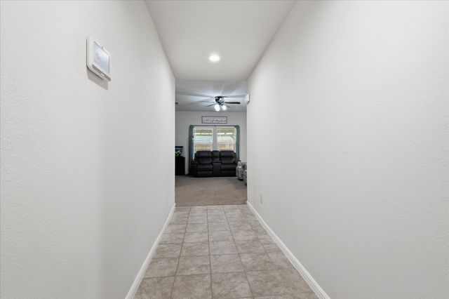 229 Abingdon Street, Azle, TX 76020