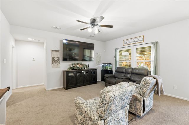 229 Abingdon Street, Azle, TX 76020