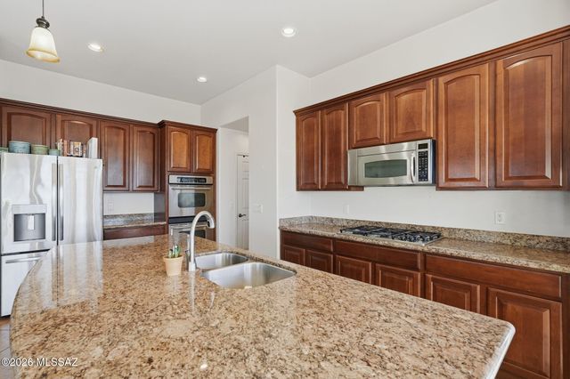 12911 W Zebra Aloe Place, Tucson, AZ 85743
