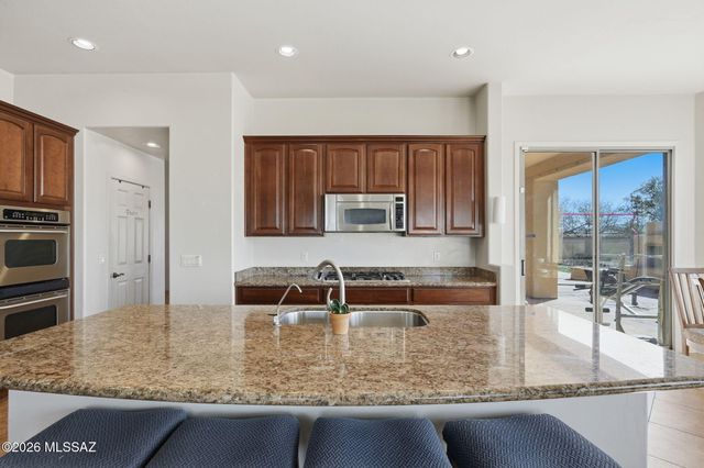 12911 W Zebra Aloe Place, Tucson, AZ 85743