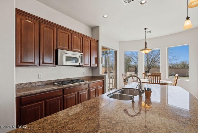 12911 W Zebra Aloe Place, Tucson, AZ 85743
