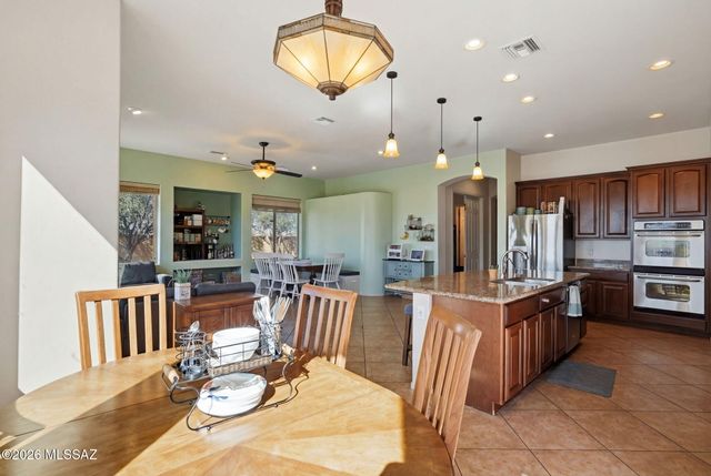 12911 W Zebra Aloe Place, Tucson, AZ 85743