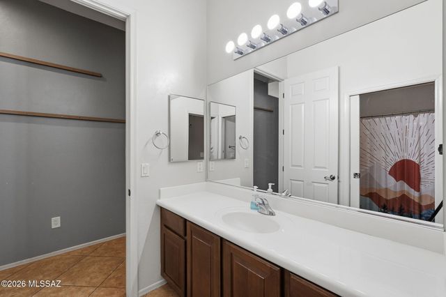 12911 W Zebra Aloe Place, Tucson, AZ 85743