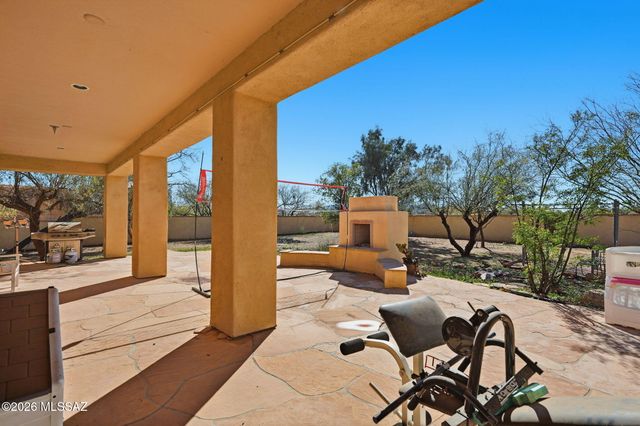 12911 W Zebra Aloe Place, Tucson, AZ 85743