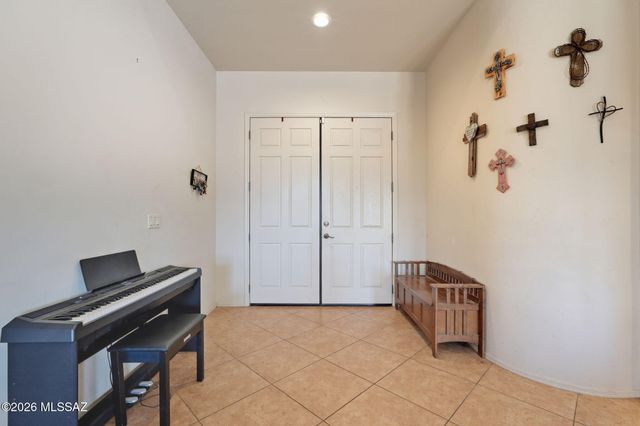 12911 W Zebra Aloe Place, Tucson, AZ 85743
