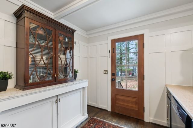 120 Mountainside Rd, Mendham Boro, NJ 07945