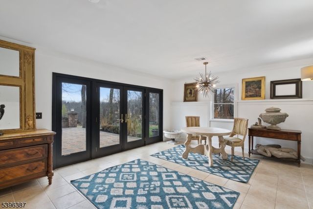 120 Mountainside Rd, Mendham Boro, NJ 07945