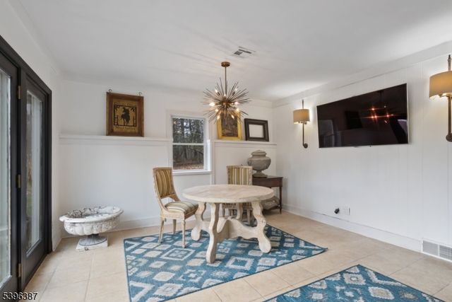 120 Mountainside Rd, Mendham Boro, NJ 07945