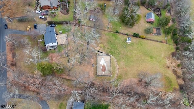 120 Mountainside Rd, Mendham Boro, NJ 07945