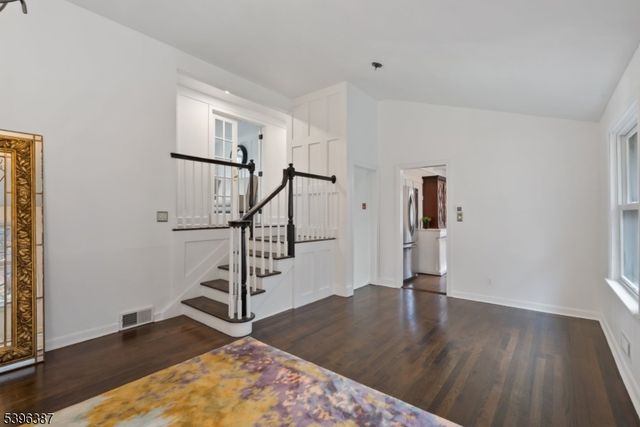 120 Mountainside Rd, Mendham Boro, NJ 07945