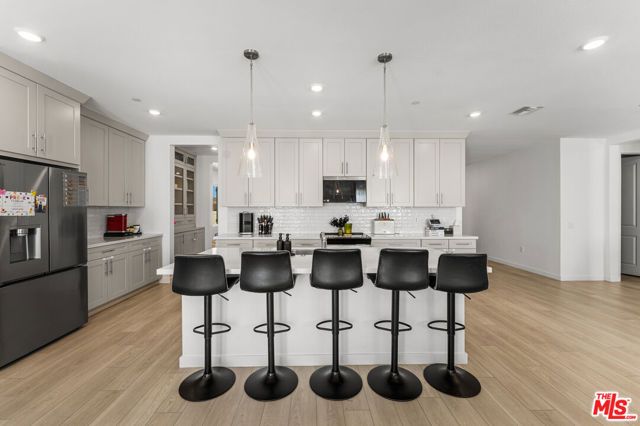 42831 Coronet Drive, Lancaster, CA 93536