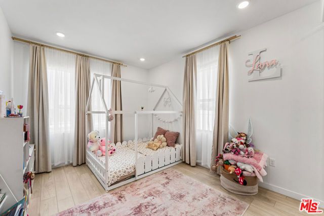 42831 Coronet Drive, Lancaster, CA 93536